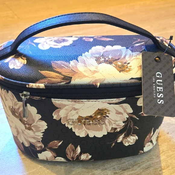 NEW Guess Coal Floral Allman Travel Zipper Bag - Picture 1 of 9